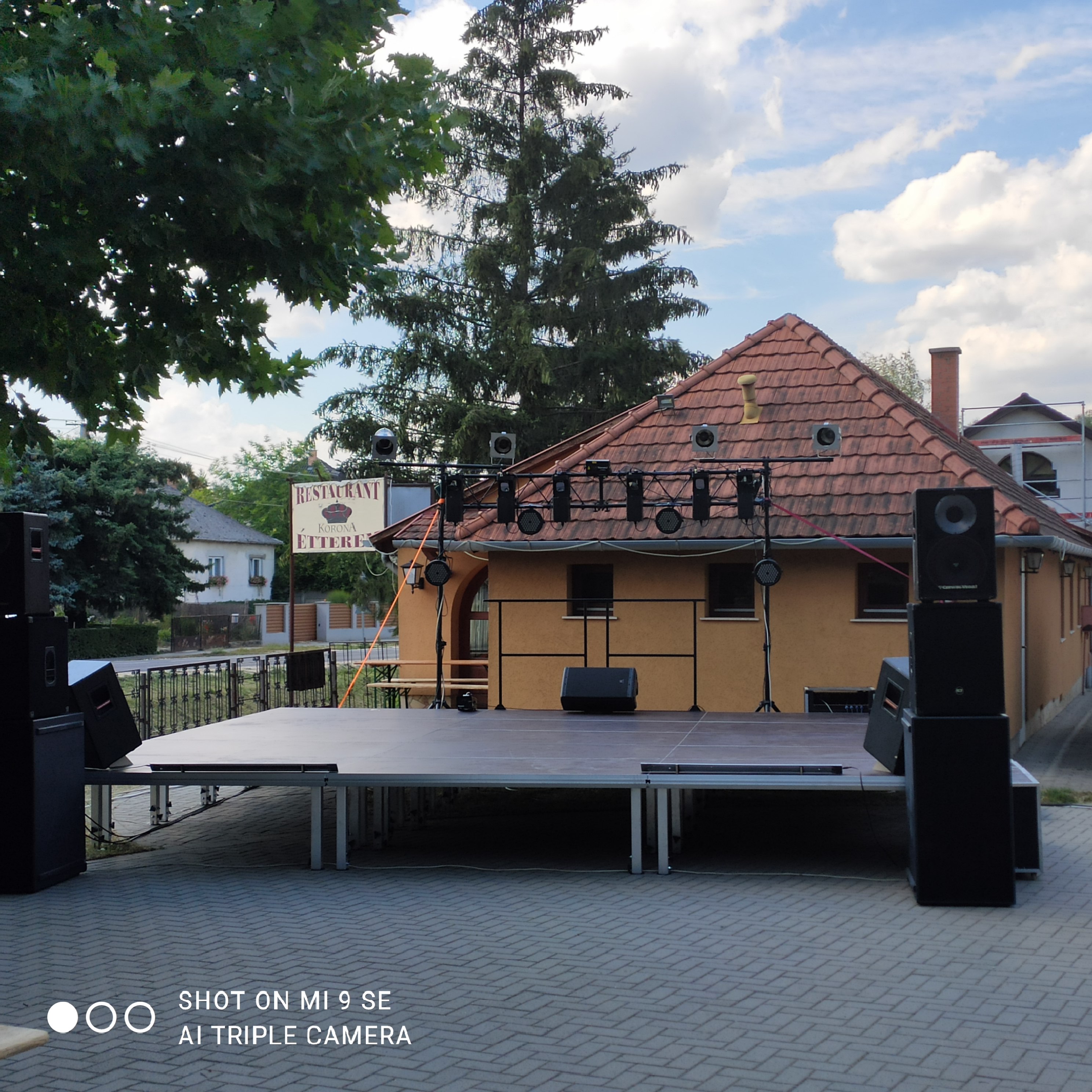 Önkormányzati tulajdonban lévő ingatlanok fejlesztése 2022. Mobil színpad beszerzése